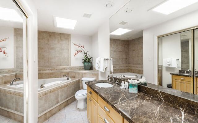 Park Avenue Upgraded 3 Bedroom Condominiums