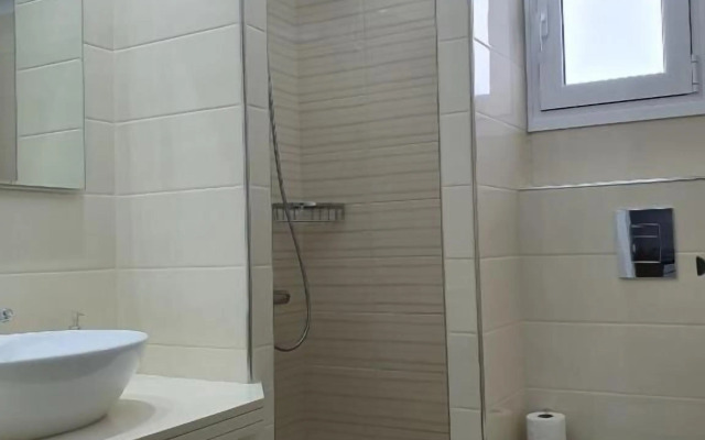 Villa Nikos Karamolegos