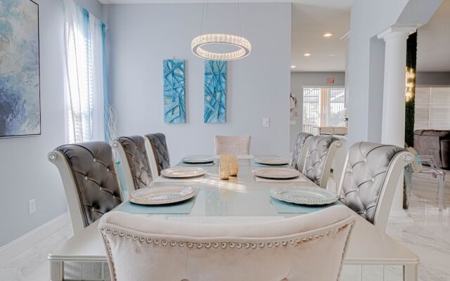 115ep- West Haven 5 Bedroom Home by RedAwning