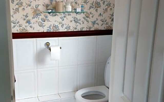 Hollingworth Lake Guest House