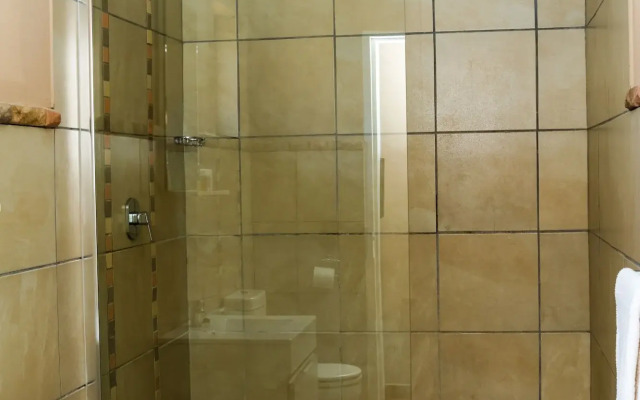 Thaba Legae Guest Lodge