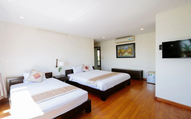 B'Lan Riverside Villa