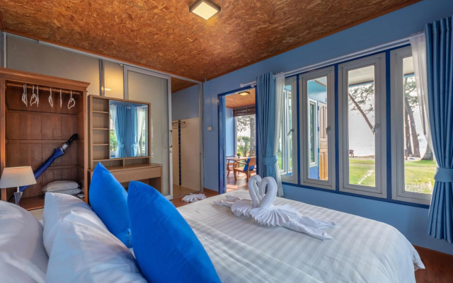Sea Far Resort