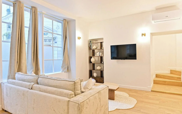 Superb Air-conditioned Flat Galeries Lafayette