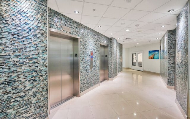 Destination Stays-Ocean View Condo Miami