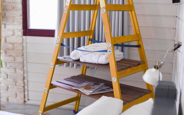 Eili Suites