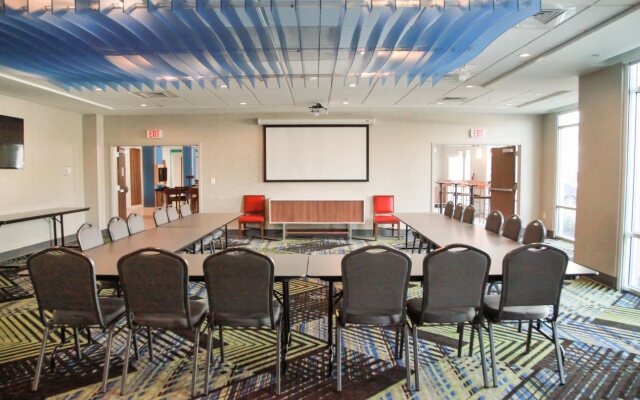 Holiday Inn Express & Suites Nashville North - Springfield by IHG