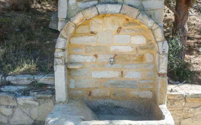 Zeus Traditional House