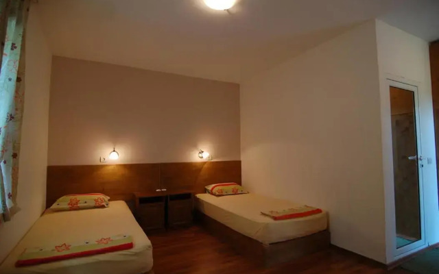 Sinia Vir Eco Residence