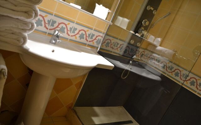 Les Feuilles dAcanthe