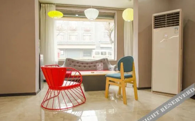 U Plus Hotel (Dabei street, Tangyin)