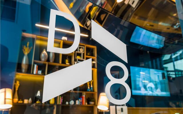 D8 Hotel