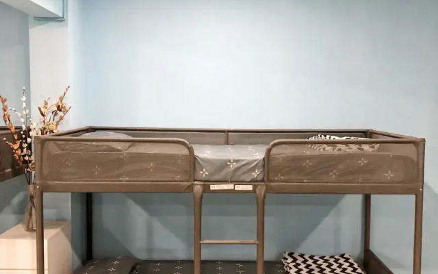 Urban Nomads Pods