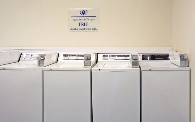 Sonesta Simply Suites Orange County Airport