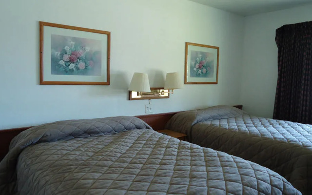 Spinning Wheel Motel