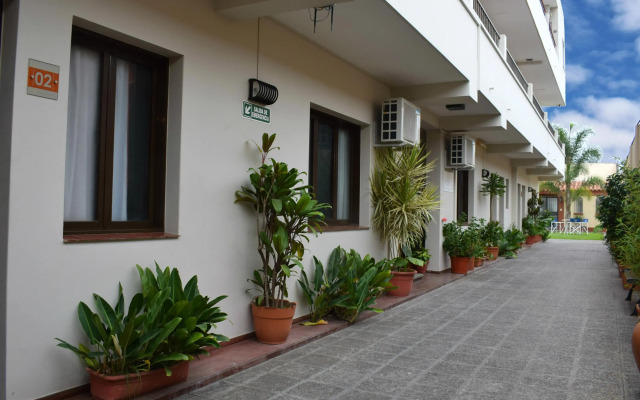 Ref Apart Hotel