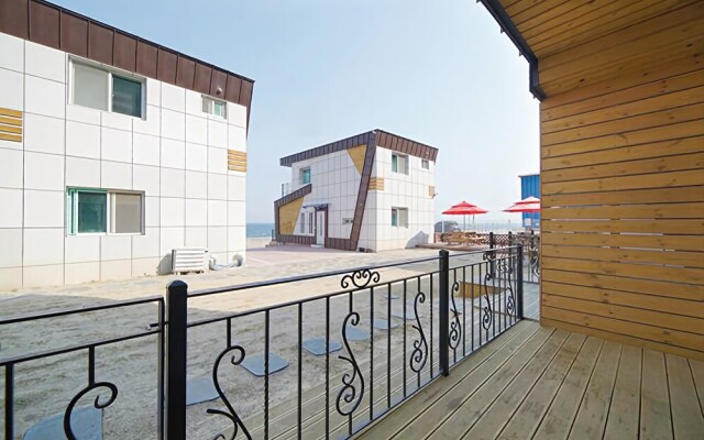 Yeongdeok Etermo Pension