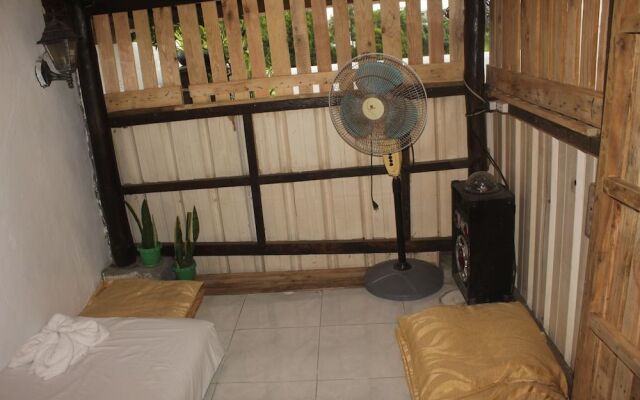 Maraño's Hometel