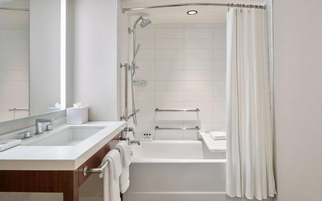Delta Hotels Denver Thornton
