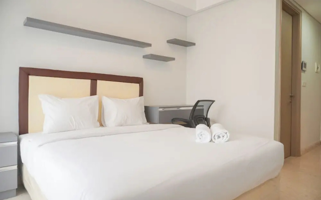 Minimalist And Nice Studio At Gold Coast Apartment