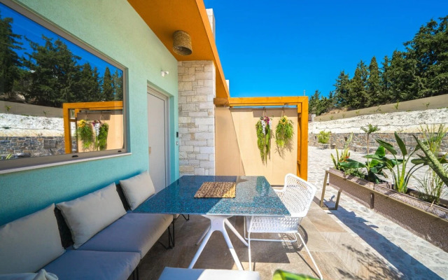 Oleas Suites 1 Sun