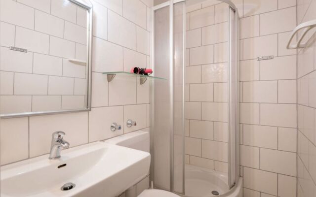 Apartment B905 Sassofortino