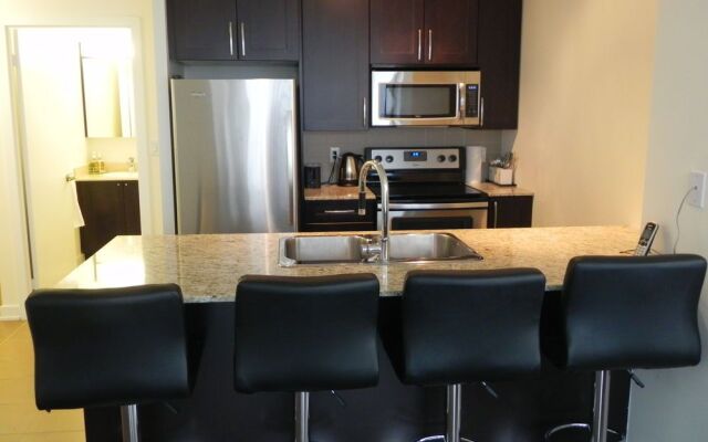 Pathway Luxury Suites - 4065 Brickstone