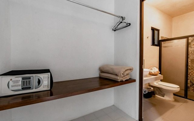 Hotel Colonial Zaci by GuruHotel