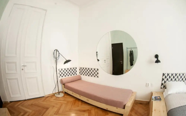 Aseana Hostel