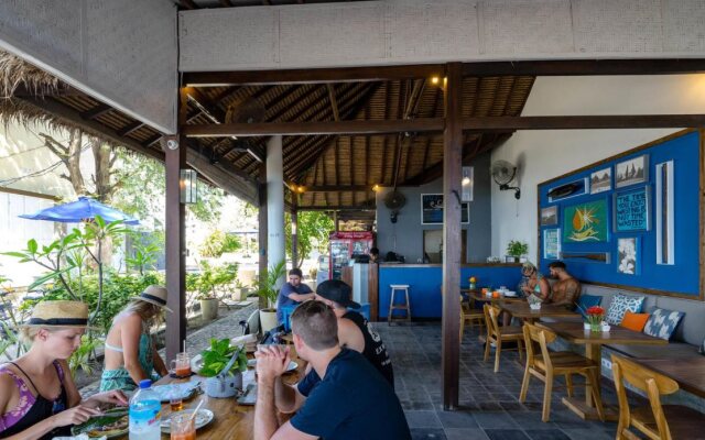 Bale Sampan Bungalows