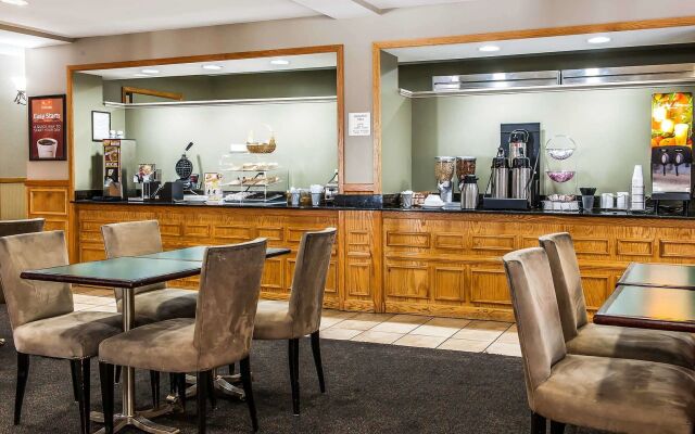 FairBridge Inn & Suites Fort Wayne
