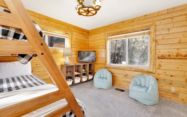 Crescenta Pines LOG Cabin #2346