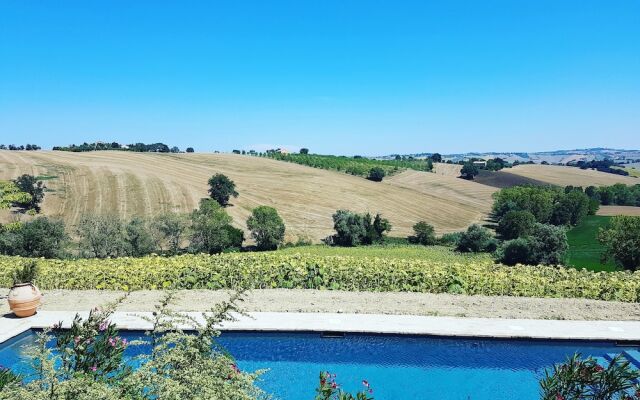 CasaVostra - Ambience Suites