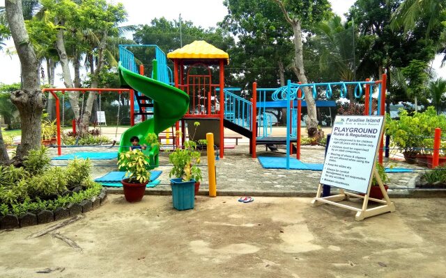Paradise Island Park & Beach Resort