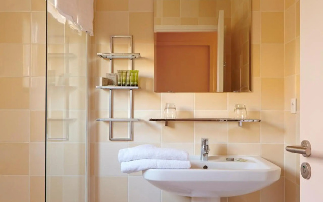 Hotel Les Herbes Folles