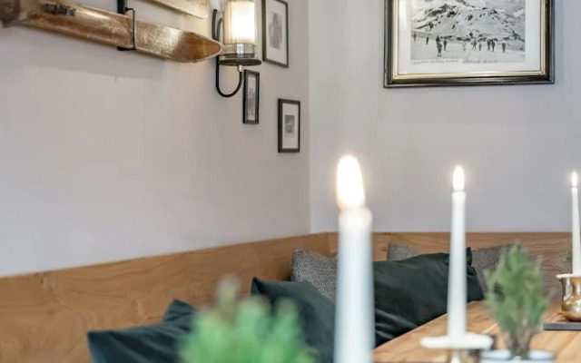 Mondschein Hotel and Chalet