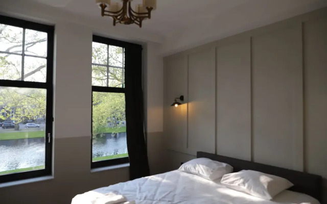 Mr.Lewis Hotel Rotterdam