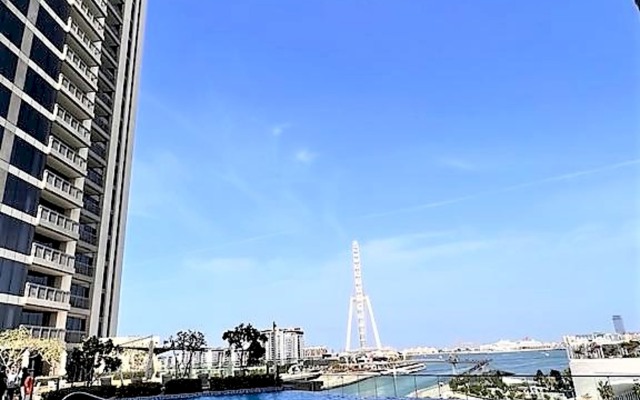 Luxurious beach front apartment Dubai Marina