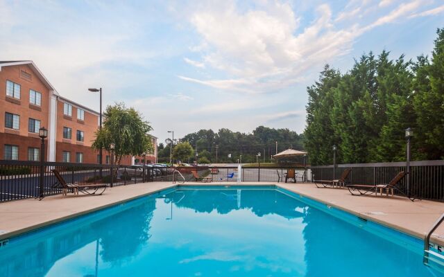 Holiday Inn Express Winston-Salem
