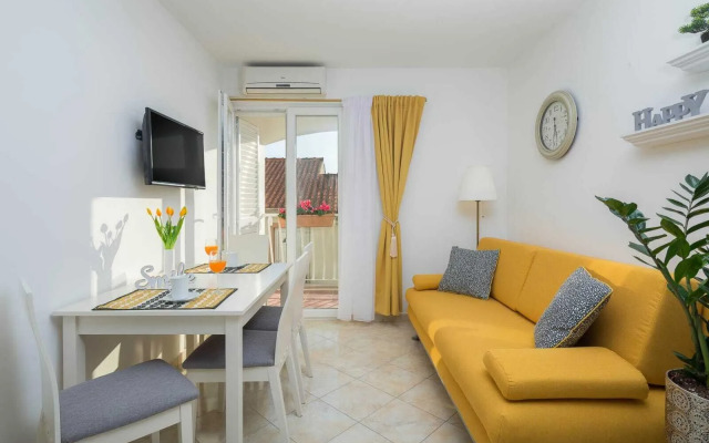 Residence Apartments "Luca"