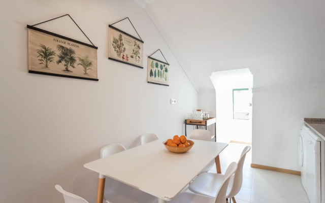 Rato Cozy 3BR w/balcony - by LU Holidays