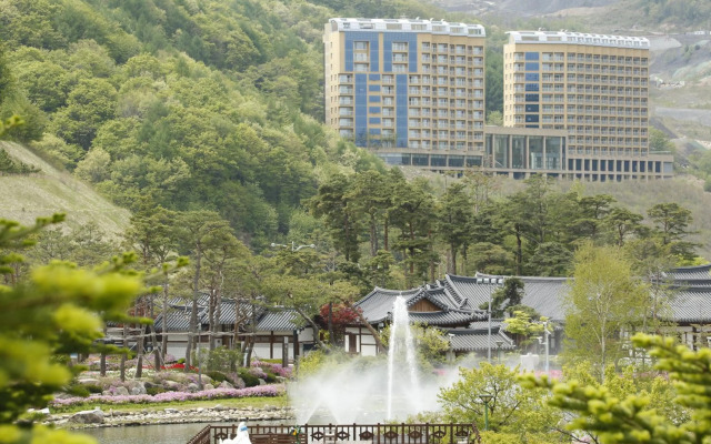 High Castle Resort