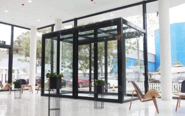 Tuoge Ruoge Nara Hotel (Zhengzhou University New Campus)