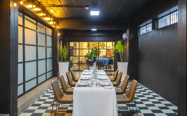 Joint Boutique Hotel