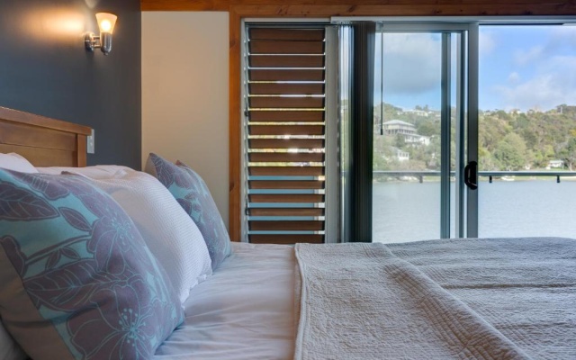 The Landing at The Boathouse - Opua Holiday Apartment — hotel in Opua