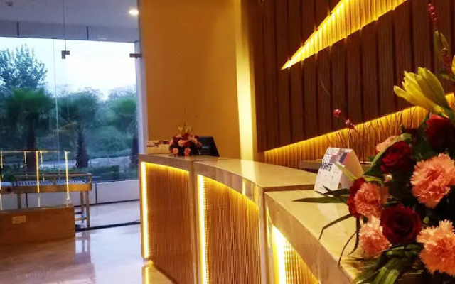 Country Inn & Suites By Carlson Meerut