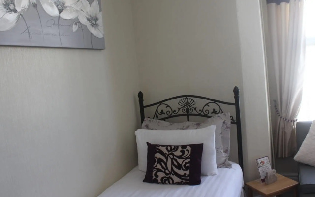 Carlton Lodge - Guest house