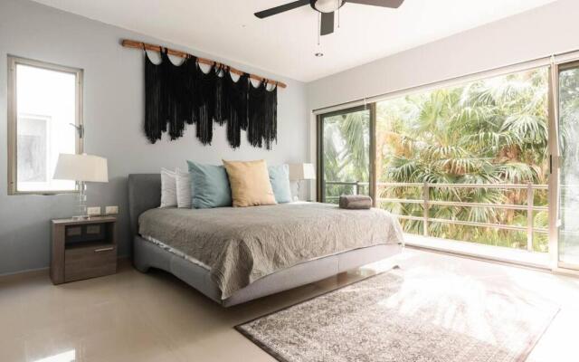 Peaceful & beautiful 3 min walking to the beach