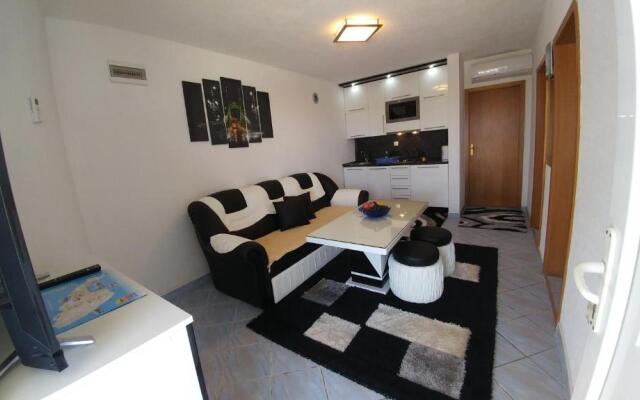 Apartments Ayla
