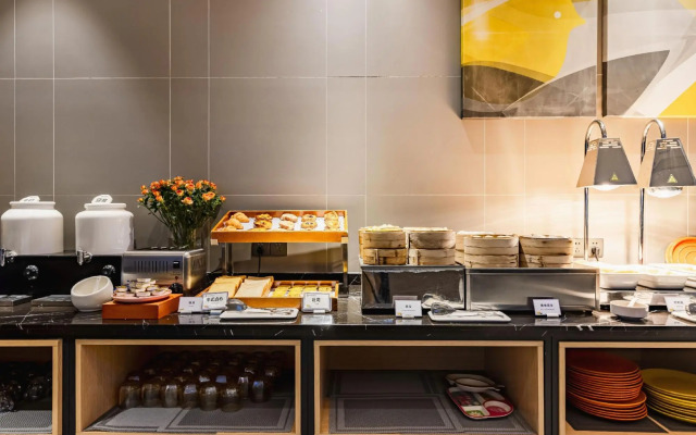 Homeinn Selected Hotel (Kunming Economical Development Zone)